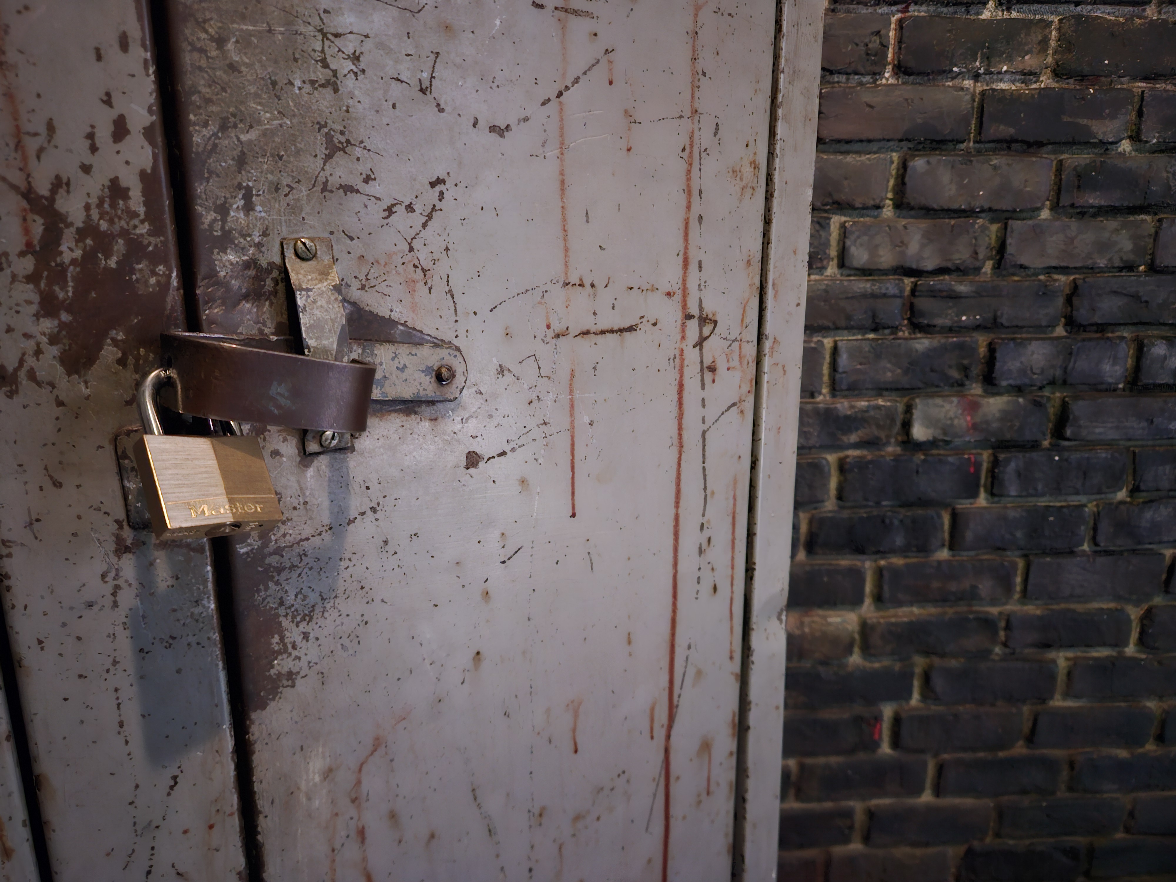 lit cellule escape game prison enigmatic marne la vallée 